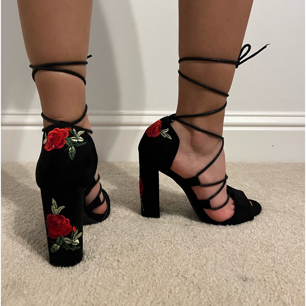 NWOT: Tie Up Heels